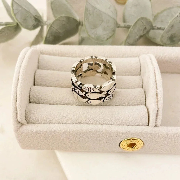 925 Sterling Silver Fish Ring School of Fish Ring Dainty Fish Ring Band - Picture 5 of 9